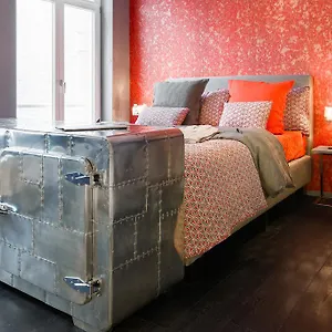 Bed & Breakfast In One, Brussel