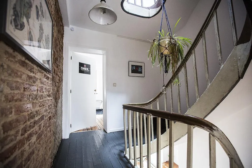 Les Chambres Du Petit Lion Brussels Belgium